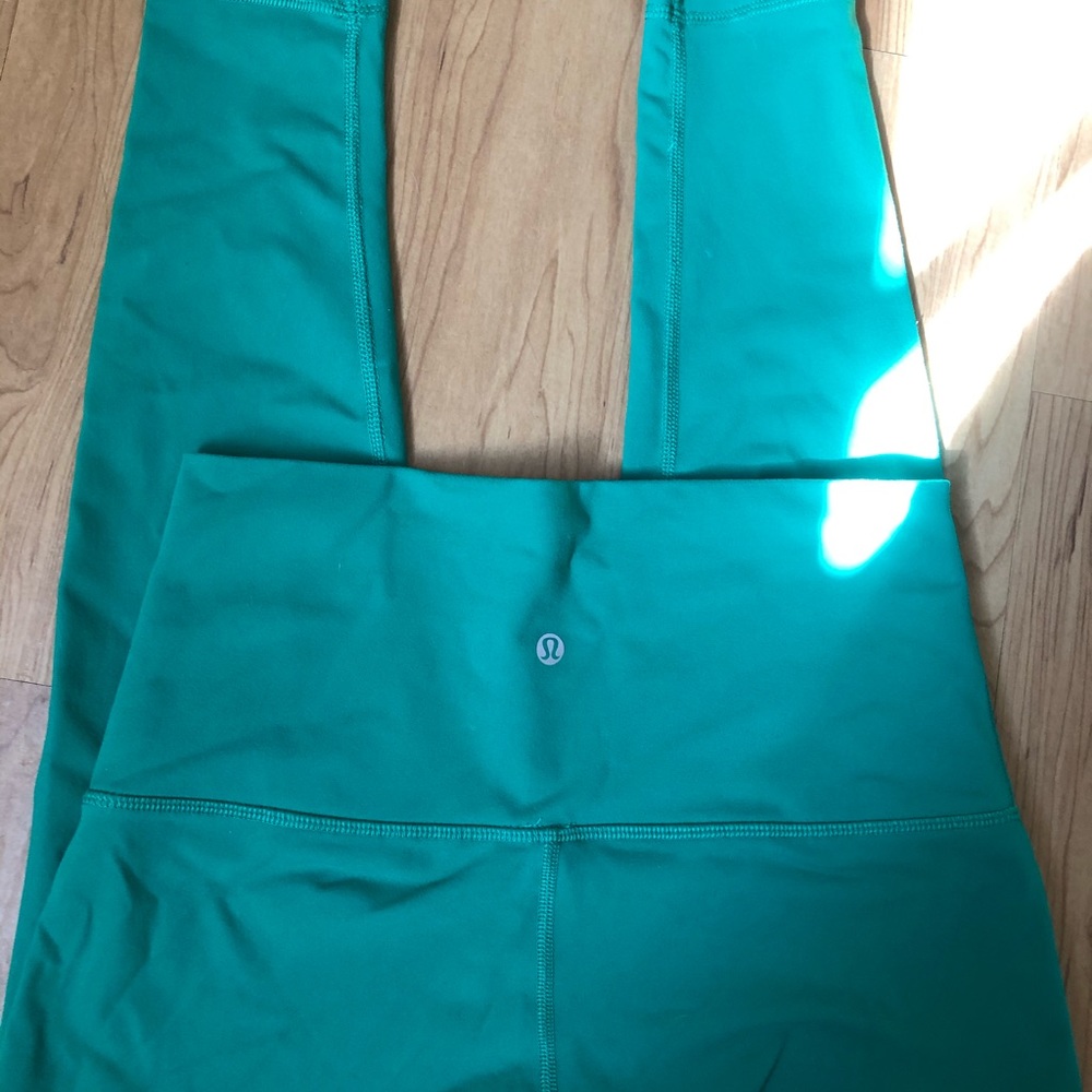 Lululemon Wunder Under leggings
